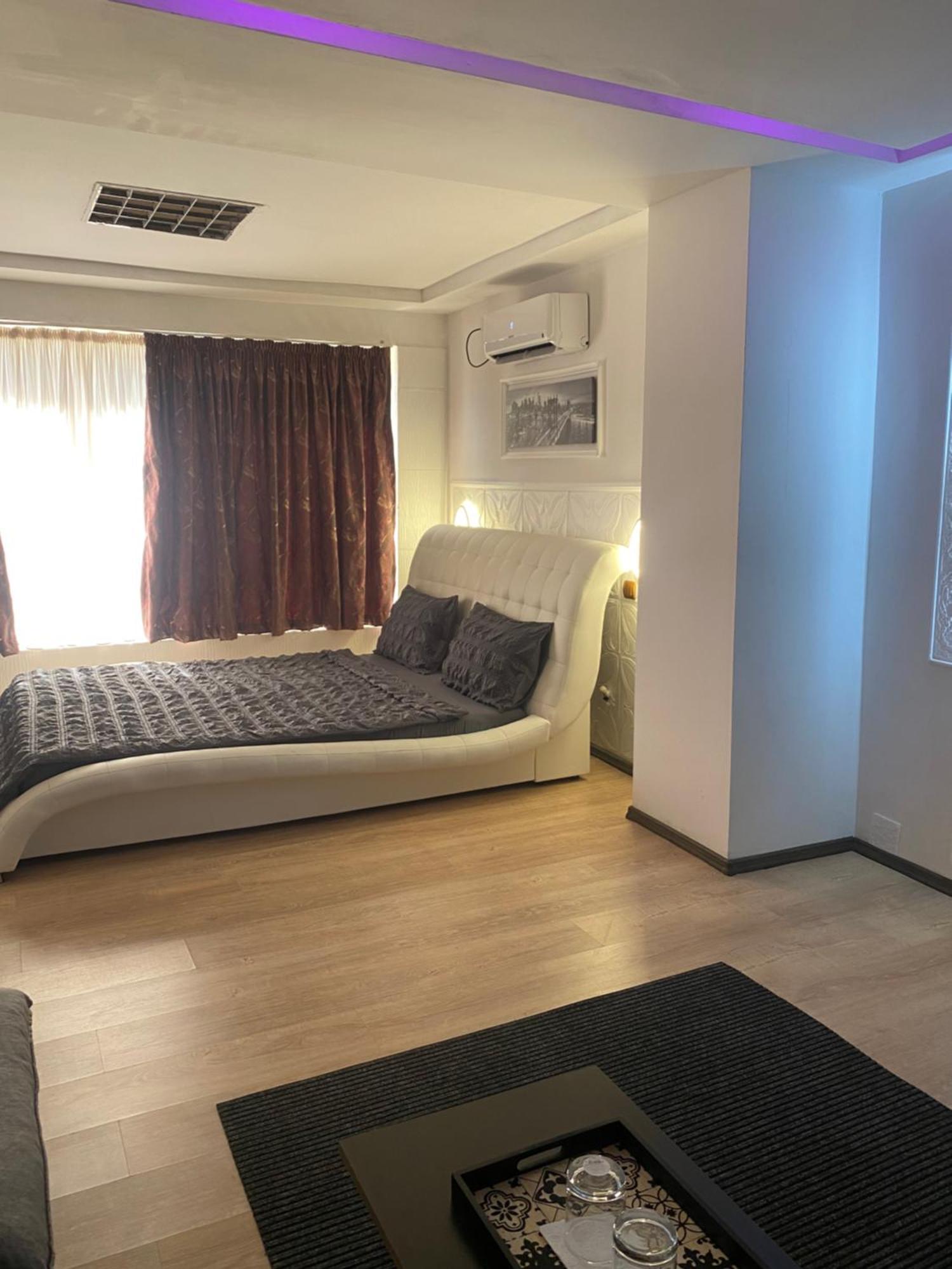 Karra Hotels Voluntari Eksteriør billede